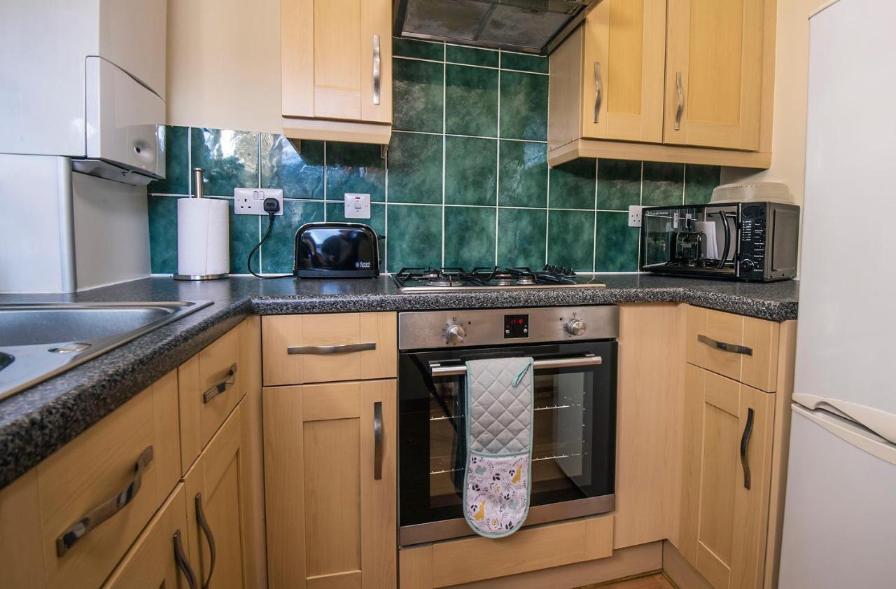 Stylish 2 Bedroom - 2 Miles Inverness City Centre Oda fotoğraf